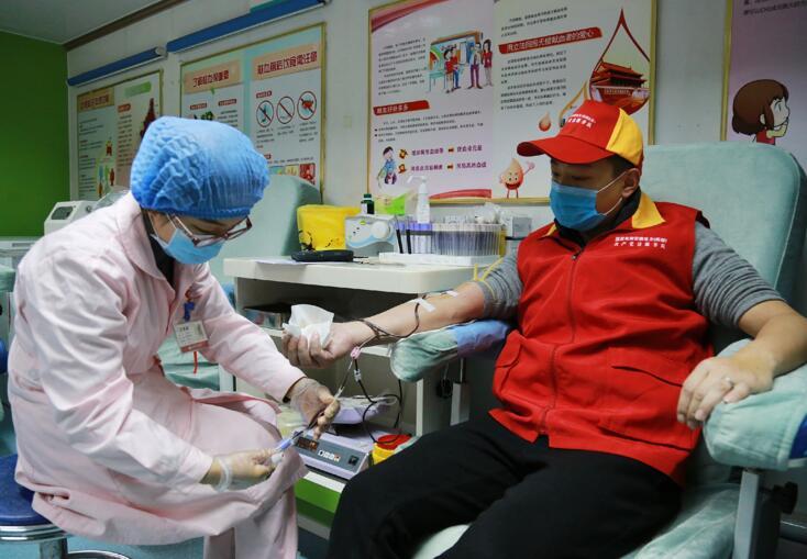 國網(wǎng)利辛供電公司:無償獻(xiàn)血 為愛逆行