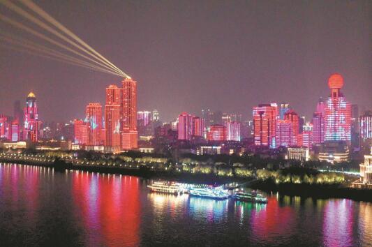 英雄之城,光明新生