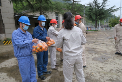 國家能源集團(tuán)大寨發(fā)電分公司到生產(chǎn)一線慰問檢修員工
