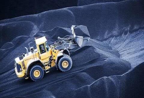 重點(diǎn)用戶不簽長(zhǎng)協(xié),煤企經(jīng)營(yíng)困難,減產(chǎn)才能自救!