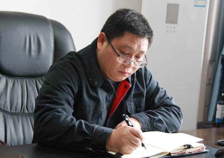 辜良松:堅(jiān)守初心 不負(fù)韶華