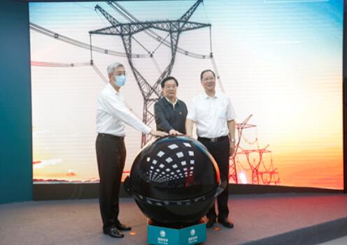 青?！幽稀?00千伏特高壓直流工程啟動送電