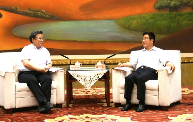 中核集團黨組書記、董事長余劍鋒與甘肅省委書記林鐸會談