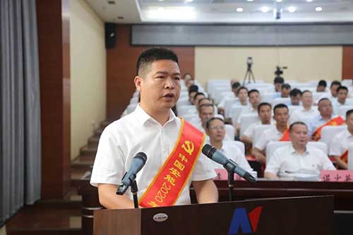 團(tuán)結(jié)凝聚力量 實(shí)干成就夢(mèng)想——記中國(guó)安能優(yōu)秀共產(chǎn)黨員、萬(wàn)安水環(huán)境項(xiàng)目經(jīng)理薛振興