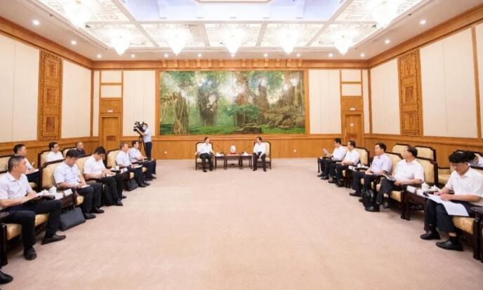 中核集團(tuán)總經(jīng)理、黨組副書記顧軍與福建省委副書記、代省長(zhǎng)王寧會(huì)談