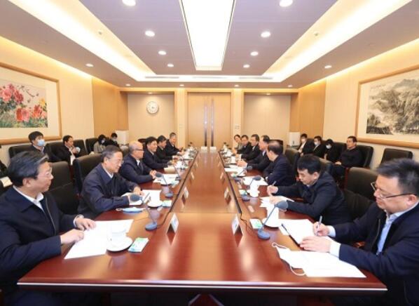 國(guó)家電網(wǎng)公司毛偉明、辛保安與生態(tài)環(huán)境部黨組書記孫金龍、部長(zhǎng)黃潤(rùn)秋舉行會(huì)談