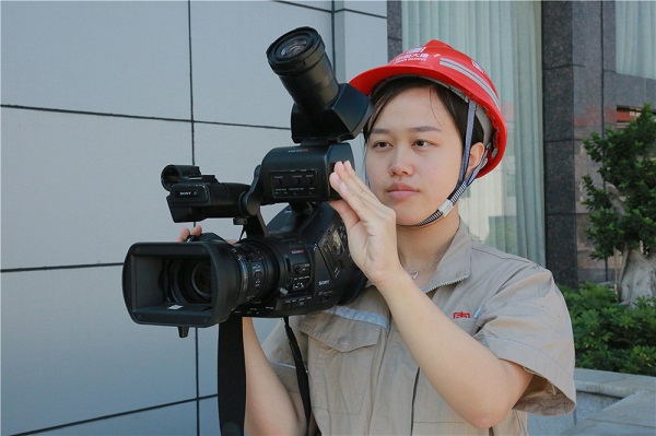 【中國(guó)電力網(wǎng)2019年度優(yōu)秀通訊員】陶蹊:以夢(mèng)為馬 鏗鏘筆下展芳華