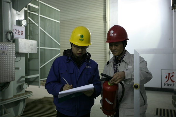 國網(wǎng)寧?？h供電公司查檢結(jié)合  嚴(yán)防冬季火災(zāi)隱患