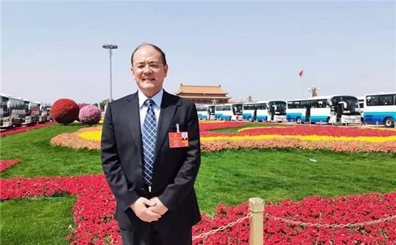 全國人大代表周福庚:推動新能源汽車產(chǎn)業(yè)高質(zhì)量健康發(fā)展