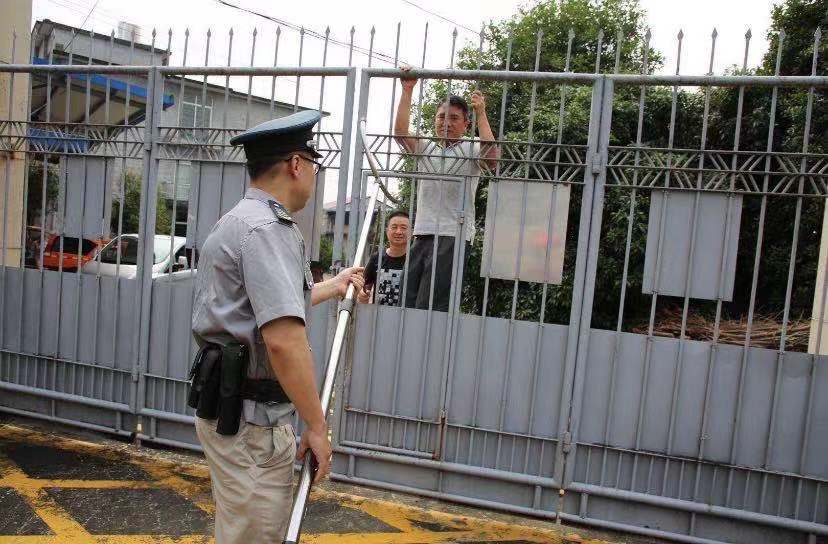 國網(wǎng)福建延平區(qū)供電公司:開展應(yīng)急演練 強(qiáng)化防恐防暴意識