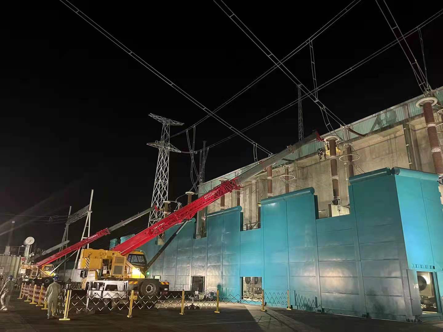 鄂電“鐵軍”:30個小時晝夜搶修作業(yè),守護西電東送電網(wǎng)大動脈