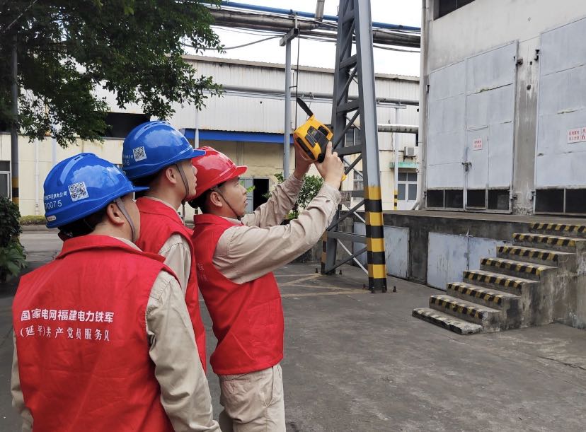 國網(wǎng)福建延平區(qū)供電公司:走訪大客戶 合理安排有序用電工作