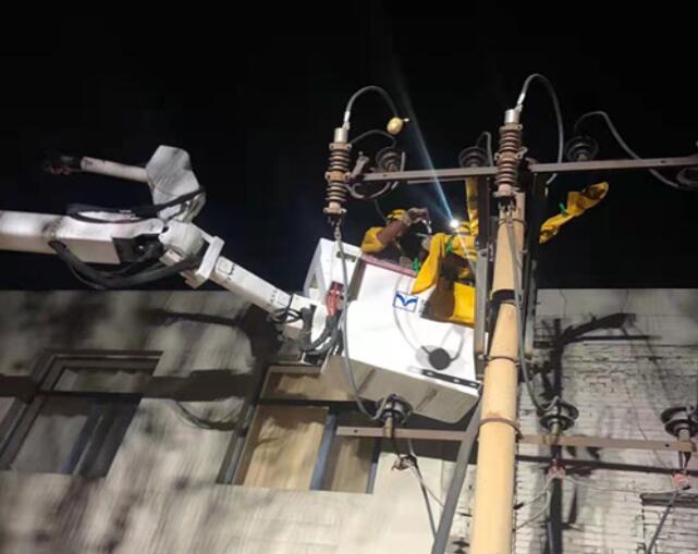 烏海電業(yè)局配電帶電作業(yè)處：11、7、23