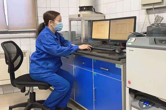 陡河發(fā)電廠郝雨霞:“我家住得近,急活兒我來”