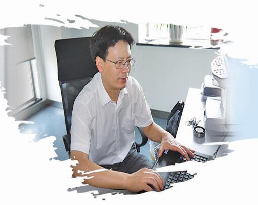 李群:輸變電先進實用技術(shù)“探路者”