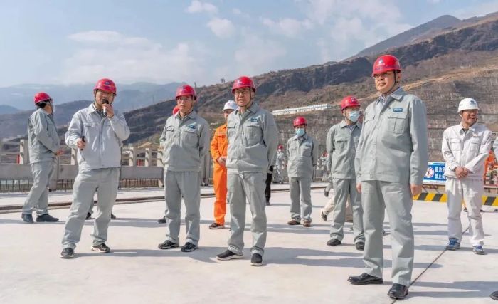 雷鳴山、韓君赴白鶴灘水電站調(diào)研