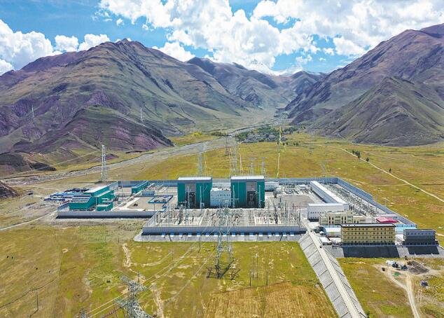 雪域高原上， 青春開出美麗的花