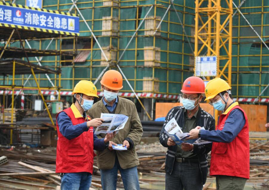 國網(wǎng)余姚市供電公司:電力照亮千萬家 安全守護(hù)你我他