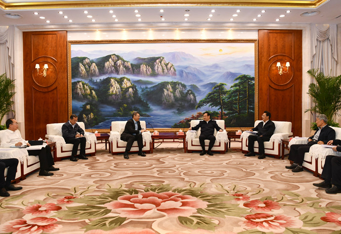 國(guó)家電投董事長(zhǎng)、黨組書(shū)記錢(qián)智民拜會(huì)寧夏回族自治區(qū)主要領(lǐng)導(dǎo)