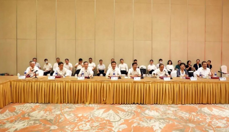 協(xié)鑫、徐工聯(lián)手！布局新能源