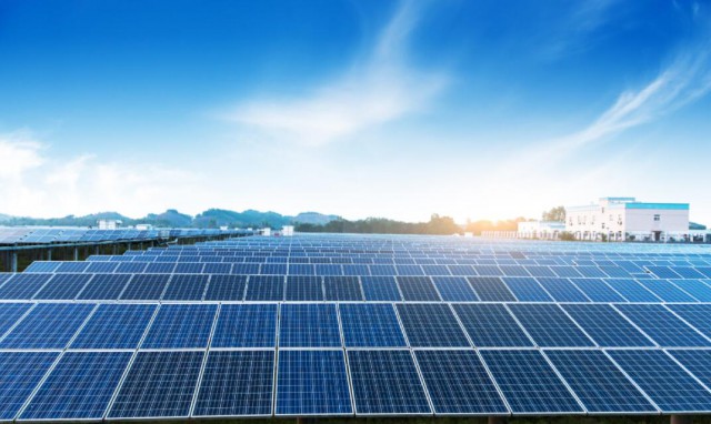 提高利用效率，優(yōu)化資源配置，光伏助力工業(yè)領(lǐng)域碳減排