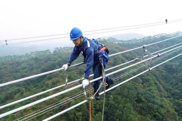 廣東電網(wǎng)公司:牽住牛鼻子 改出新動能