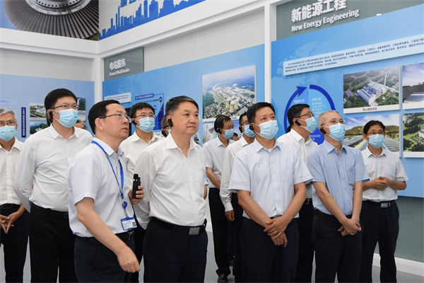 華電集團黨組書記、董事長溫樞剛與東方電氣黨組書記、董事長俞培根舉行會談