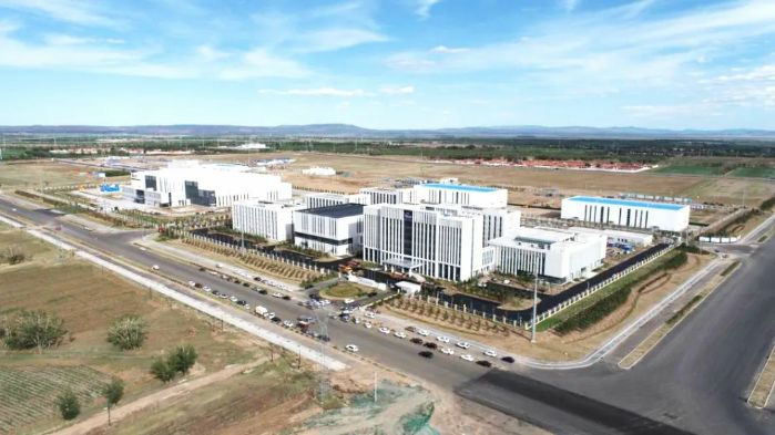 三峽集團(tuán)在“草原云谷”，打造一座“源網(wǎng)荷儲”樣板間