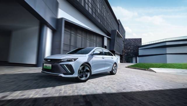 轉型跑出加速度，吉利新能源產品全面起飛