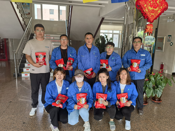 烏海市千里山供電公司：開展“愛心助農(nóng)，枸杞認購”活動