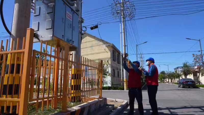 國網莒縣供電公司堅守崗位電靚國慶佳節(jié)