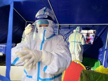 黨旗在漠南一線飄揚，先鋒在北疆一線堅守