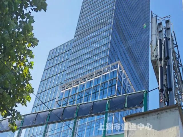 光伏發(fā)電棒＋柔性組件！上海高架路聲屏障安裝光伏