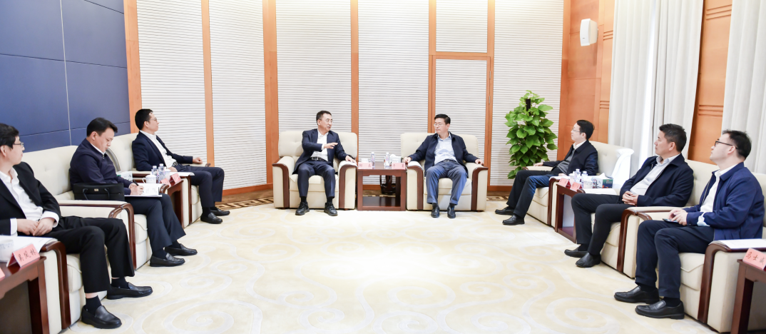 鄒磊會(huì)見(jiàn)上海市靜安區(qū)委書(shū)記于勇、區(qū)長(zhǎng)王華