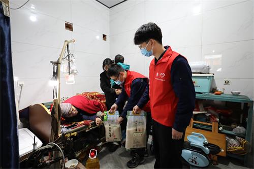 國(guó)網(wǎng)壽寧縣供電公司：志愿者日，我們?cè)谛袆?dòng)