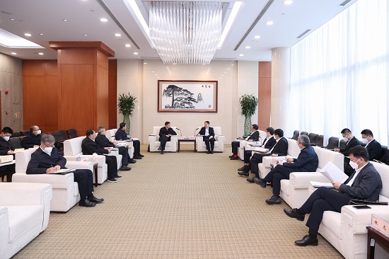 華能集團(tuán)董事長(zhǎng)溫樞剛、總經(jīng)理鄧建玲會(huì)見云南省常務(wù)副省長(zhǎng)劉非、副省長(zhǎng)岳修虎