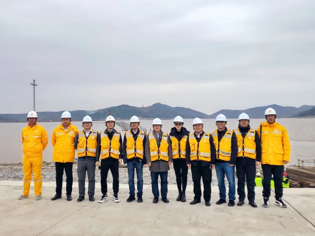 華潤華東大區(qū)副總經(jīng)理、財務總監(jiān)高中元赴浙江公司指導調(diào)研