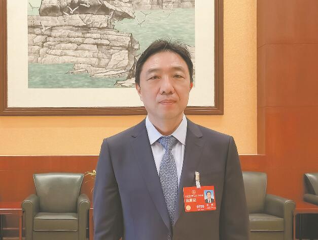 【兩會(huì)好聲音】全國(guó)人大代表張強(qiáng):優(yōu)化充電設(shè)施建設(shè) 支撐綠色交通發(fā)展