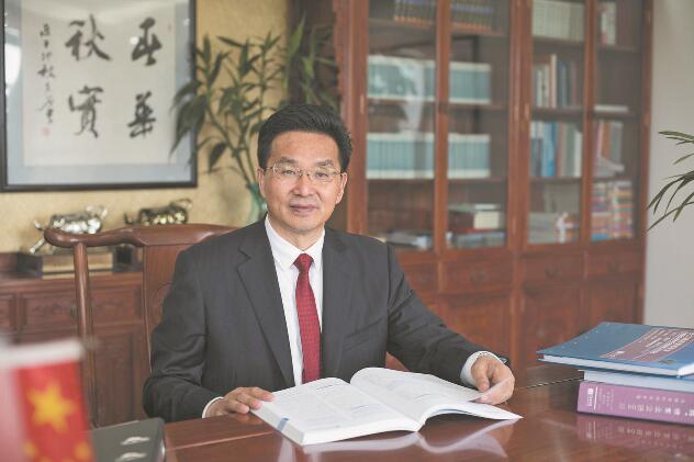 提供綜合能源服務 助力企業(yè)節(jié)能降耗低碳轉型——訪全國人大代表、今飛控股集團有限公司董事長兼總裁葛炳灶