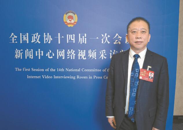 強(qiáng)化科技創(chuàng)新 推動(dòng)發(fā)展方式綠色轉(zhuǎn)型——訪全國政協(xié)委員、中國工程院院士劉中民