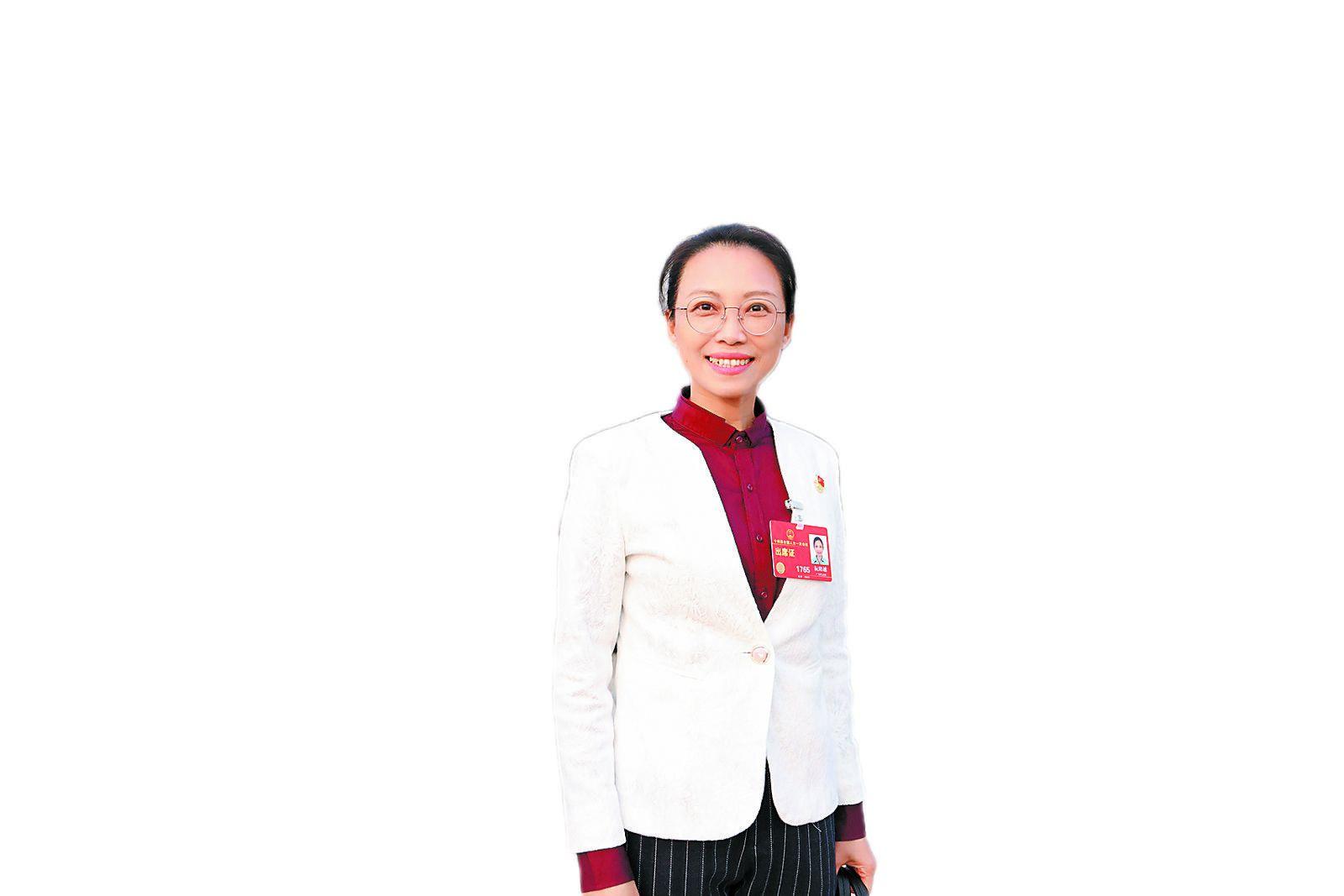 全國人大代表阮陽越:提升產業(yè)工人社會認可度 加快氫能交通產業(yè)發(fā)展