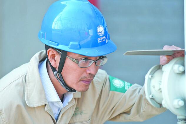 國(guó)網(wǎng)首席專家甘強(qiáng):解決電氣試驗(yàn)實(shí)際問(wèn)題的行家里手