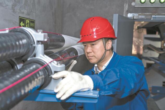 國網(wǎng)首席專家葉甍:牽頭開展高壓電纜施工技術(shù)創(chuàng)新