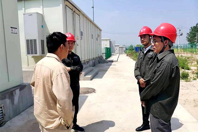 國網潢川縣供電公司上門服務風電企業(yè) 助力“多發(fā)滿發(fā)”