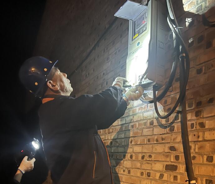 豐鎮(zhèn)供電公司開展查處安全隱患、保障供用電質(zhì)量專項用電檢查行動