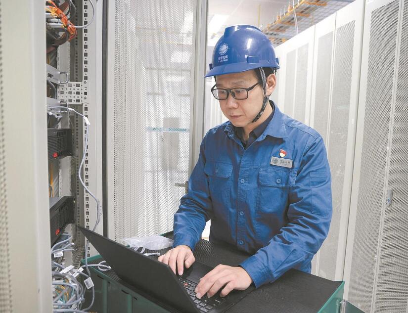 【國(guó)網(wǎng)首席專(zhuān)家】苑超:守護(hù)電力通信系統(tǒng)運(yùn)行安全
