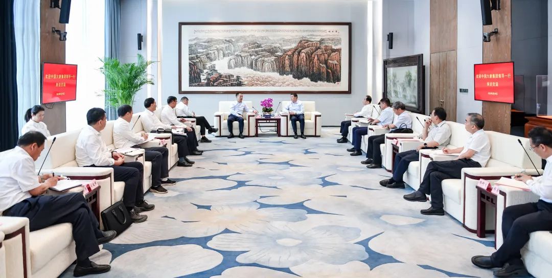 大唐集團(tuán)黨組書記、董事長鄒磊與陜煤集團(tuán)黨委書記、董事長張文琪會談