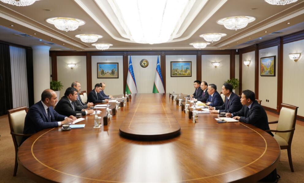 中國能建黨委書記、董事長宋海良拜會烏茲別克斯坦總理阿卜杜拉·阿里波夫