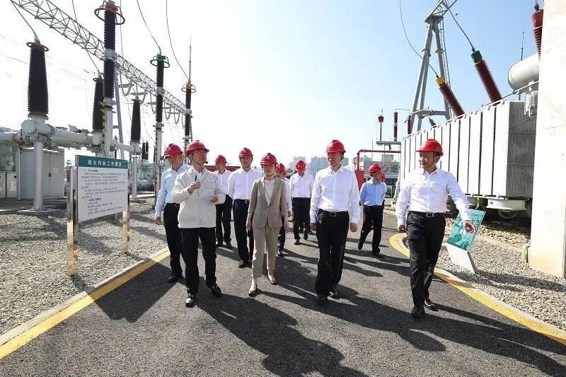 國家電網(wǎng)董事長、黨組書記辛保安會見四川省委書記王曉暉、省長黃強(qiáng)并檢查大運會供電保障工作