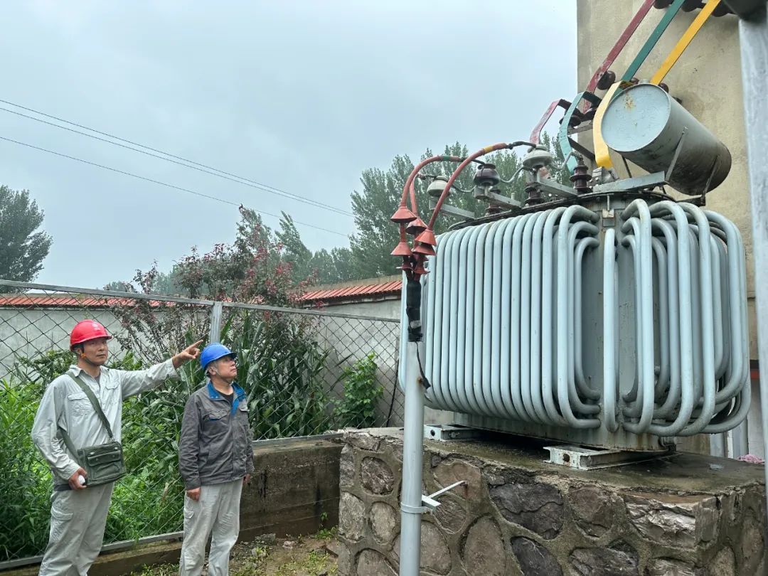 國網(wǎng)玉田縣供電公司：迎戰(zhàn)“杜蘇芮”，筑牢供電保障“堤壩”